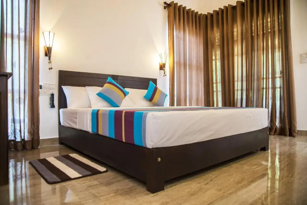 Yala Edge Camping