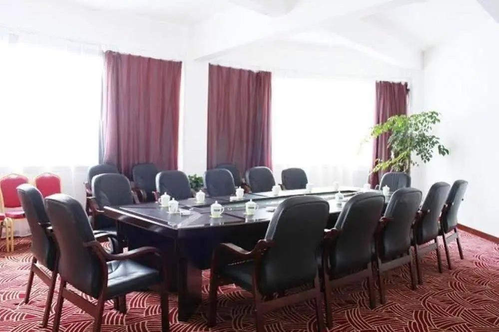 Jishou Heyi Hotel