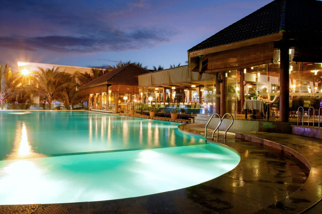Villa Del Sol Beach Resort & Spa