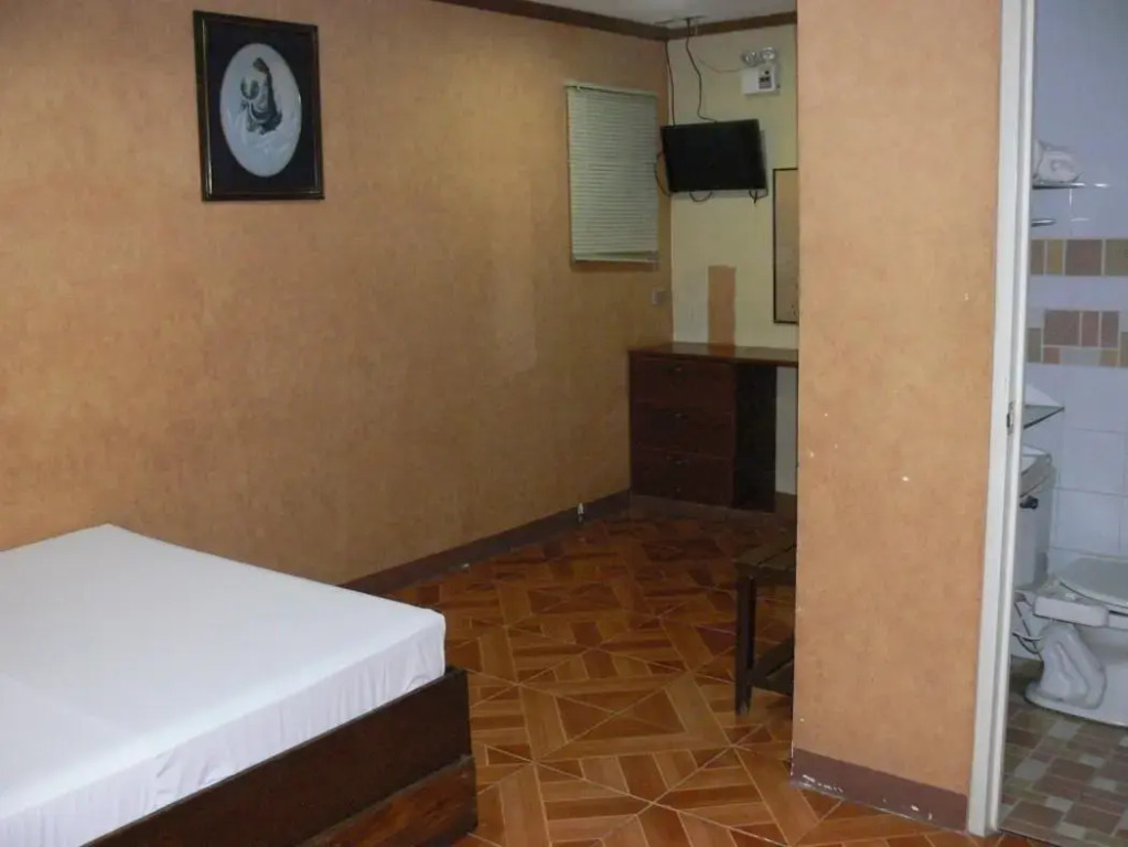 Plaza Maria Luisa Suites Inn