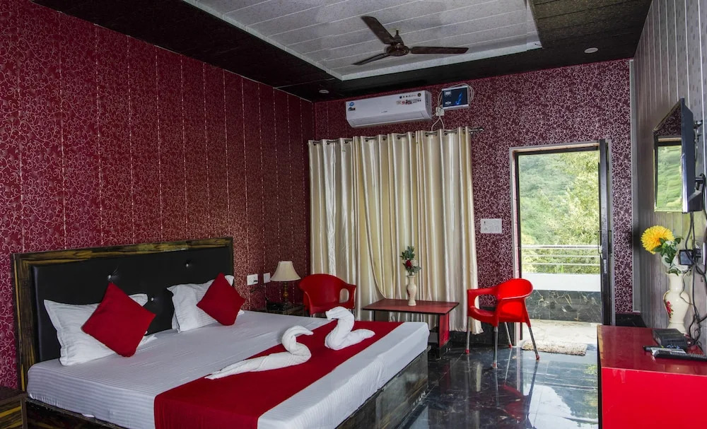 Yamkeshwar Mahadev Resort