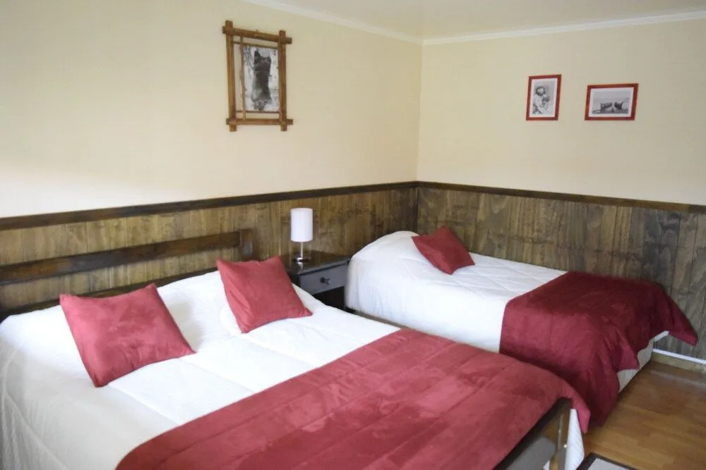 Hostal Akainik