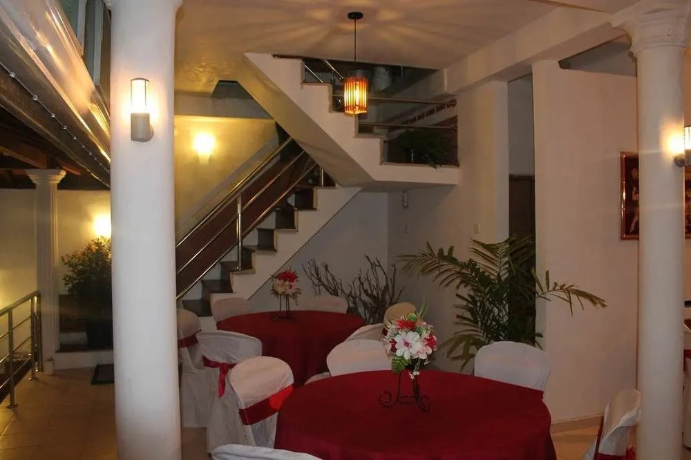 Aloys Residence