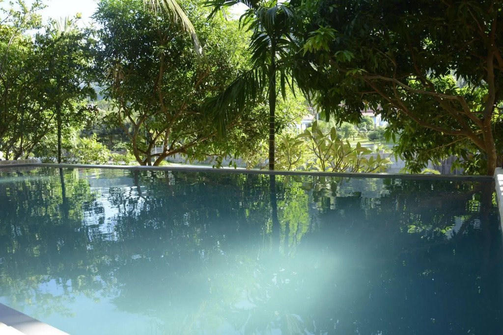 Tropical Hill Kep