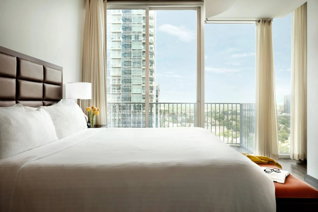 Twelve Downtown, Autograph Collection