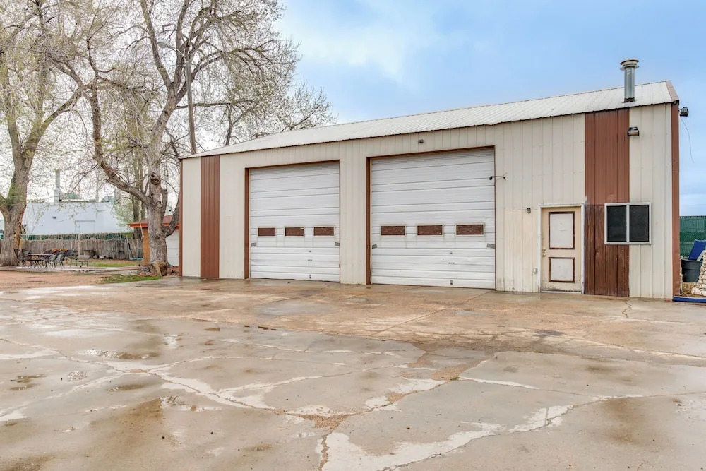 5 Mi to Dtwn Denver: Pet-friendly Home w/ Patio