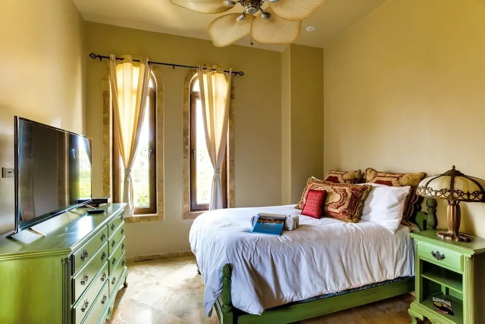 Villa Castello- Water Views Resort Amenities