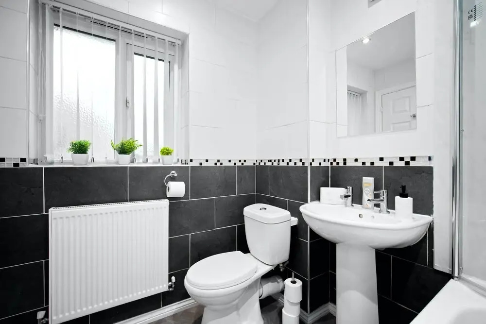 House - Sleeps 6, Garden & Free Parking