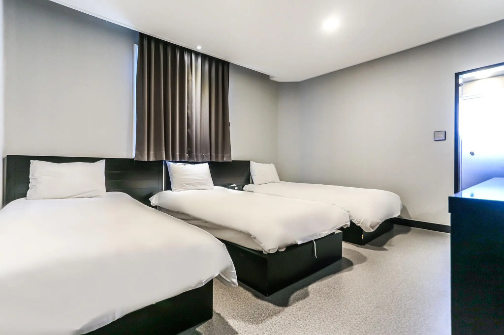Ekonomy Hotel Sokcho