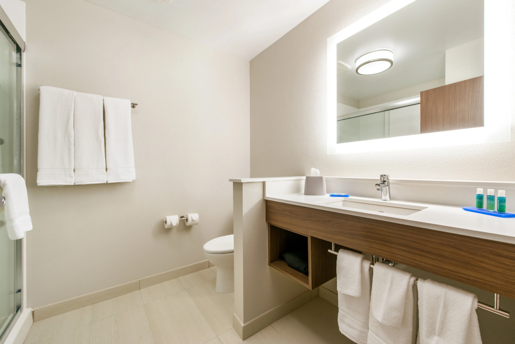 Holiday Inn Express & Suites - Carrollton West by IHG
