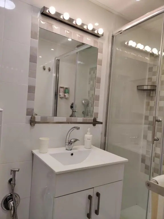 Migdal Luxury Suites Netanya J29