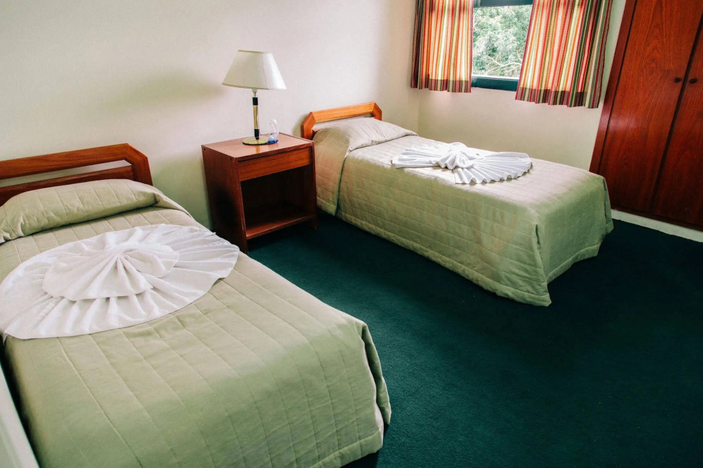 Plaza Inn Week Inn