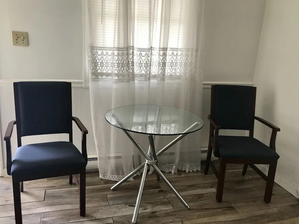 Leola Inn and Suites