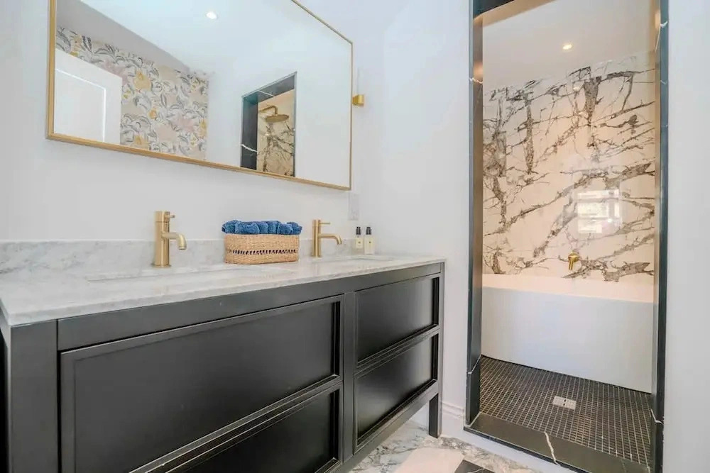 Stylish 3BR Wimbledon Roof Terrace & Parking
