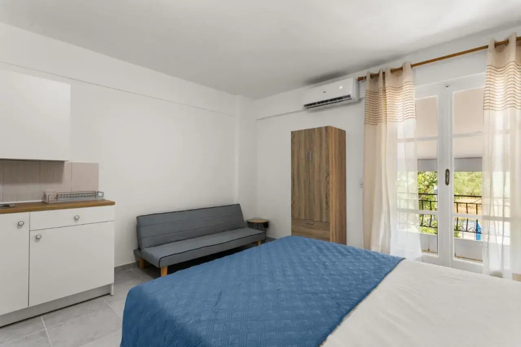 Nikolas Apartments Stoupa