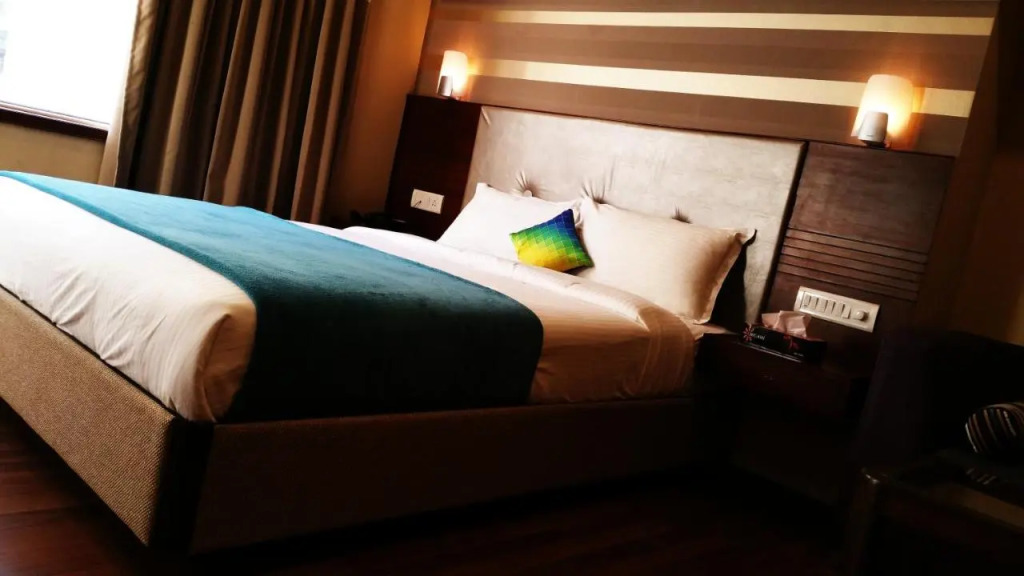 Hotel Qualia Suites at Delhi Airport
