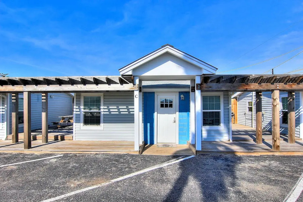 Silver C Cottage 523 by RedAwning