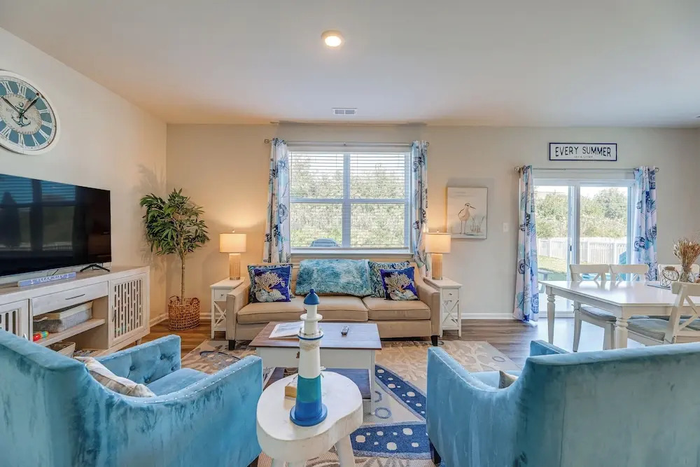 Game Room + Patio: Spacious Ocean View Home