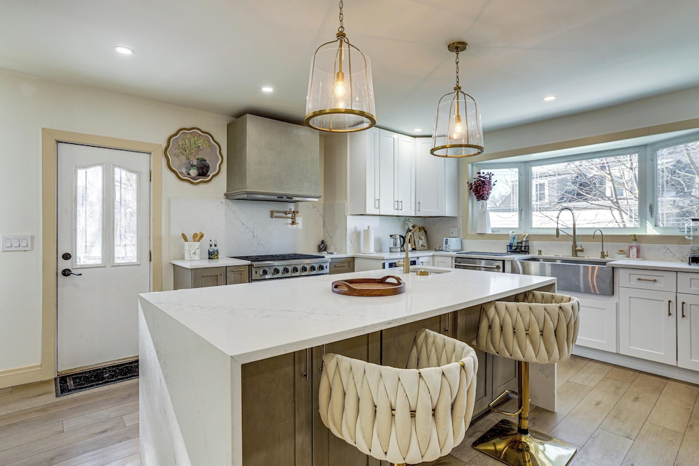 Walk to Public Transit: Family Home in Mount Airy!