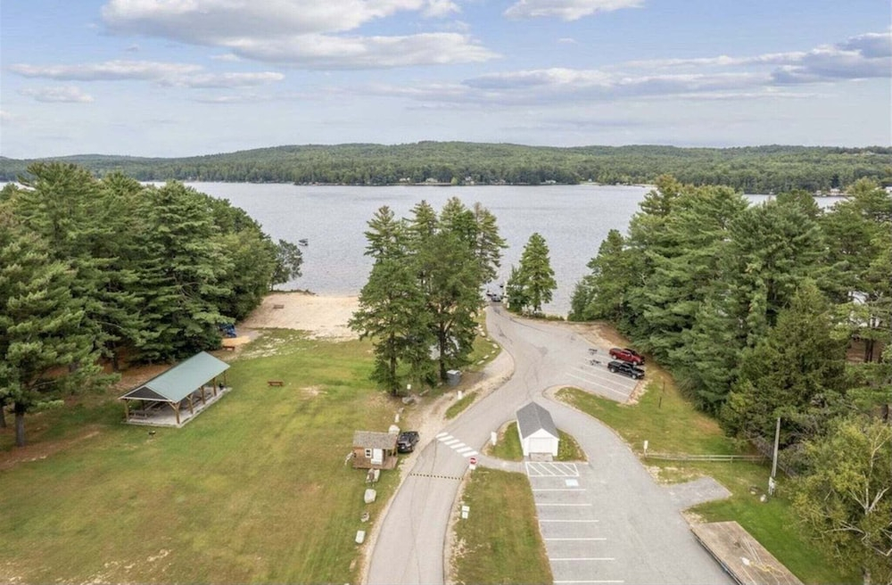Lakeside Retreat Limit 10 3 Bedroom Home