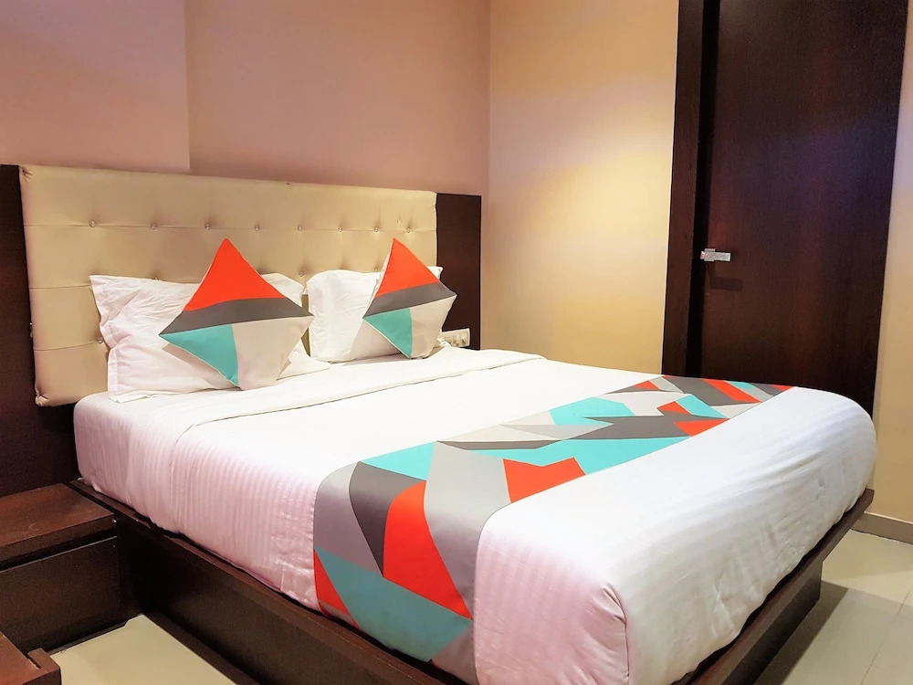 Hexa Malad Suite