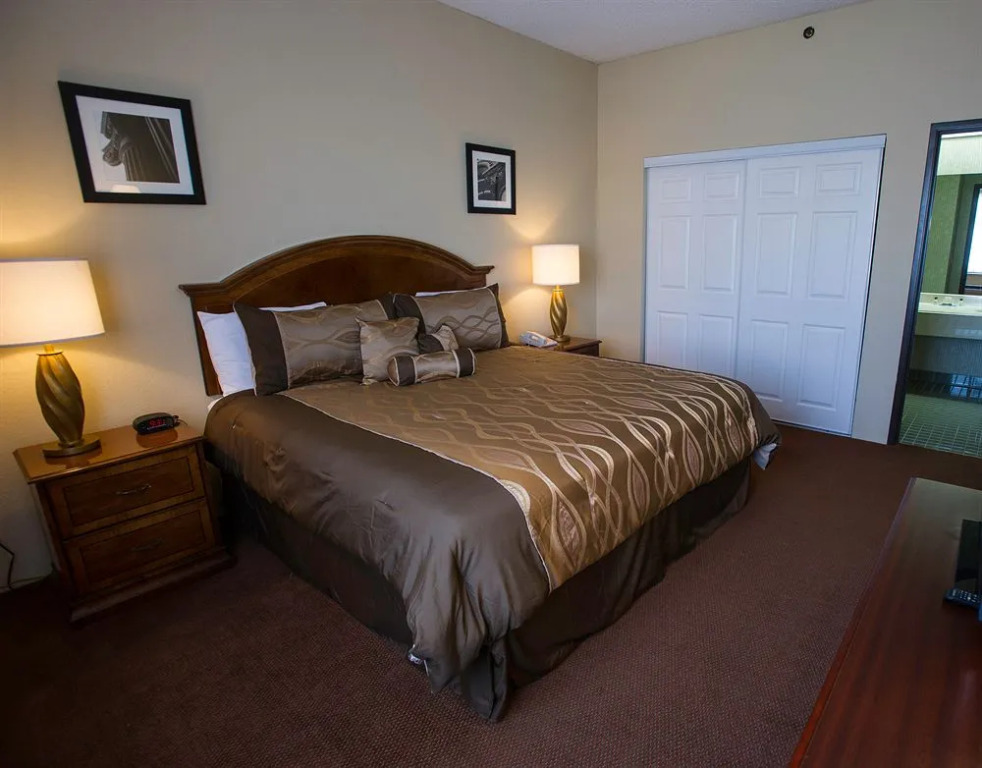 Northrock Suites