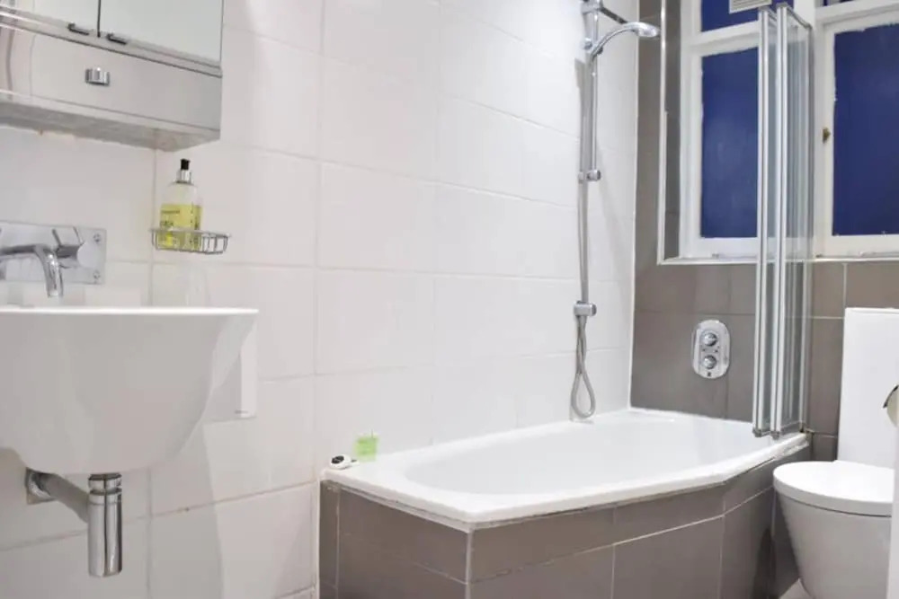 Kensington 1 Bedroom Flat With Terrace