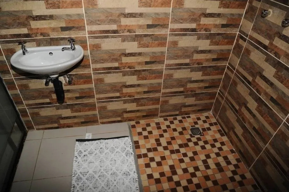 Pillacol Guest House