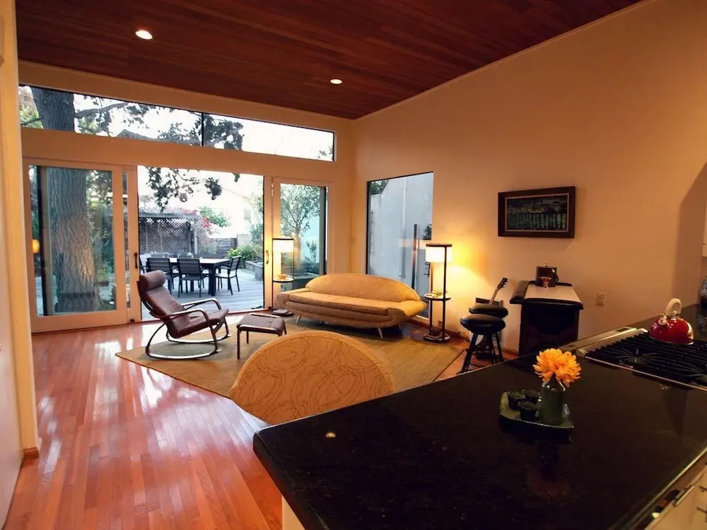 Bay View Modern