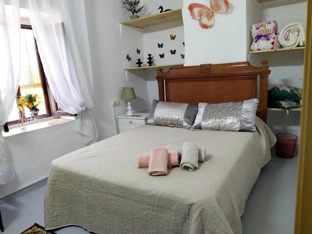 House with 3 Bedrooms in Estivella - 11 Km From the Beach