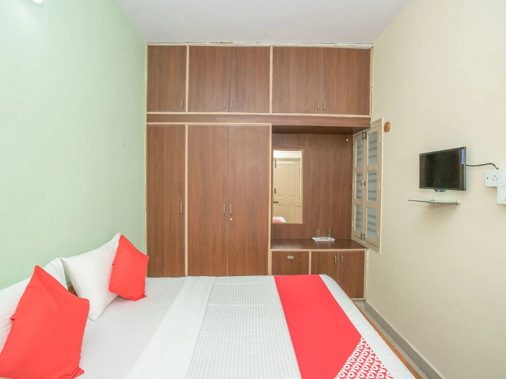 OYO 12776 SV Suites