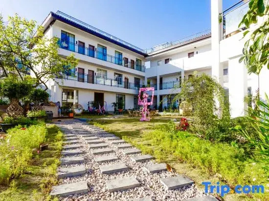 Zhangjiajie Cuiling Yishu Original Ecological Resort ( National Forest Park Zimugang Branch)
