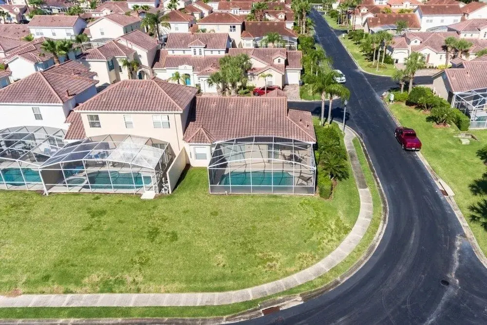 Tuscan Hills 3 Bed, 2 Bath Courtyard Villa 3 Bedroom Villa by Redawning