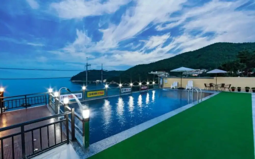 Yeosu Aillia Pension