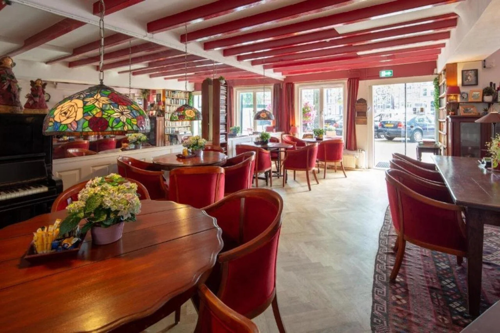 Amsterdam House Hotel