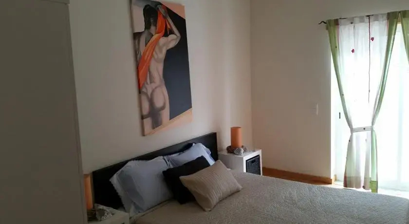 Quarto na zona da Caparica