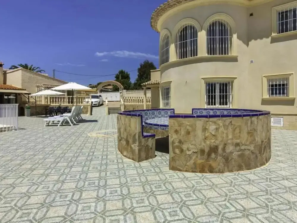 Charming Holiday Home in Calpe With Barbeque