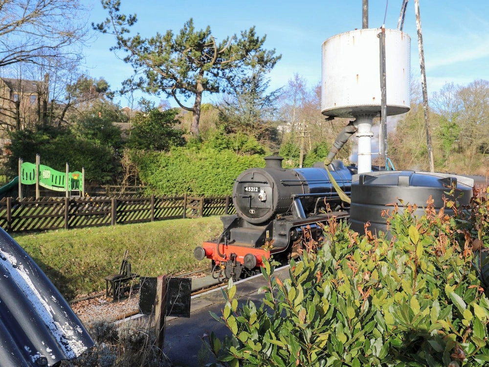 Loco Lodge