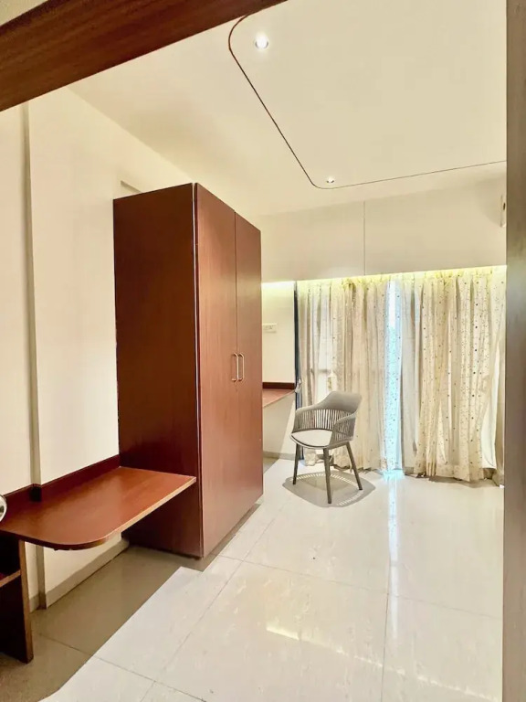 StayBird - Azure Suites, Business Hotel