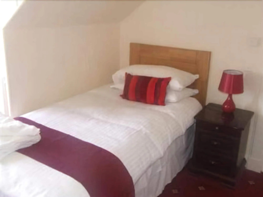 Hillside Hotel