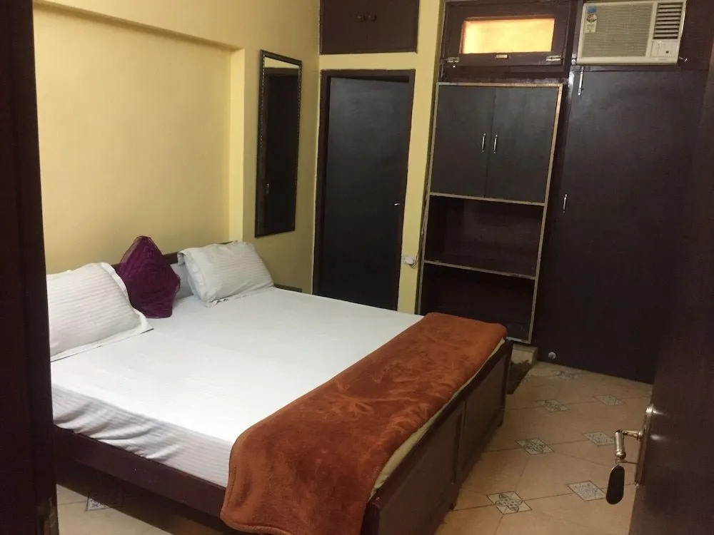 Ashu Villa Guest House