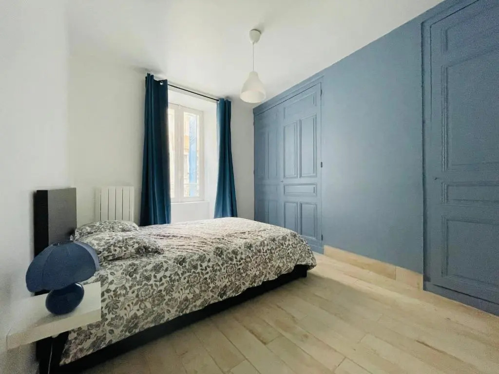 DnN - Modern chic 1BR # minutes to center Thiers # Wifi, free Netflix and Parking