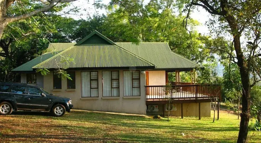 Mahogany Hill Cottage