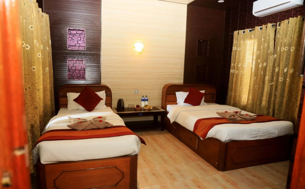 Chitwan Forest Resort with swimming pool , Chitwan National Park