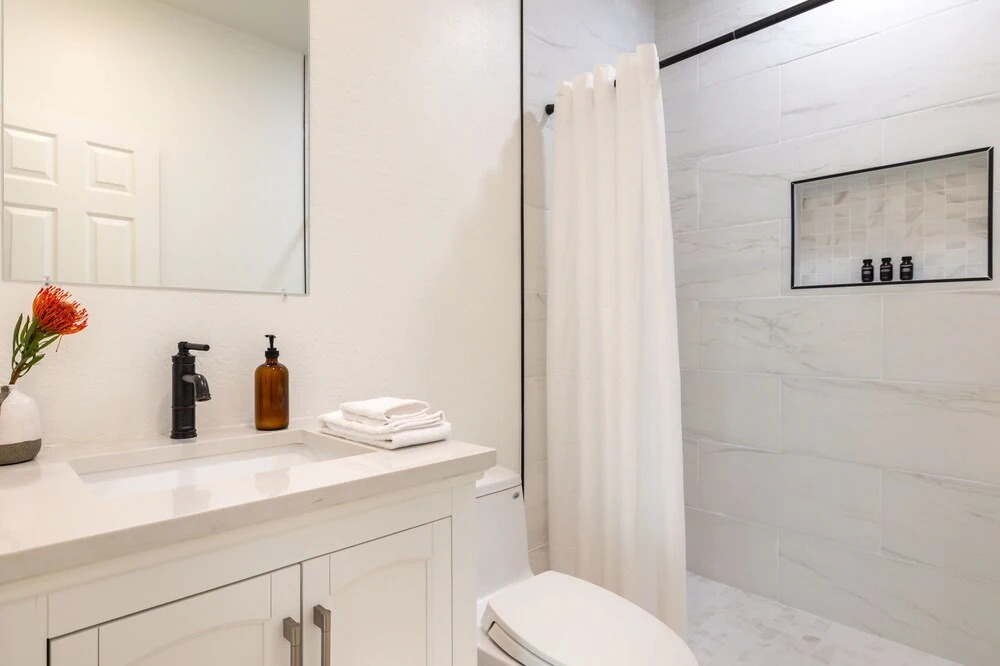 Ambrosia by Avantstay 7 BR Oasis w/ Pool & Outdoor Bar