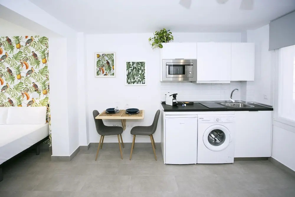 Lemon & Tropycal Apartment
