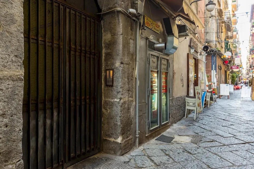 Studios 1 in Napoli With 1 Bathrooms