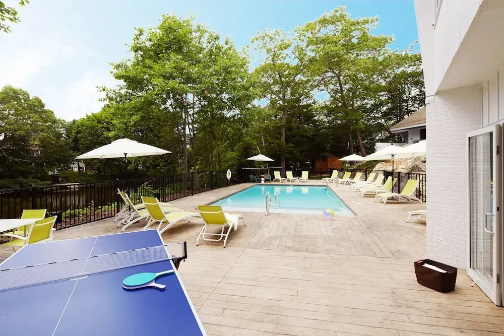 The Lodge on the Cove