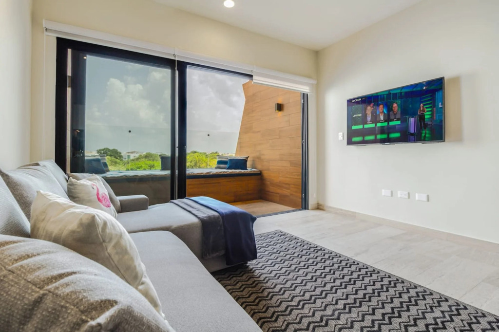 Brand New 1br, AC, Beach, Rooftop Pool