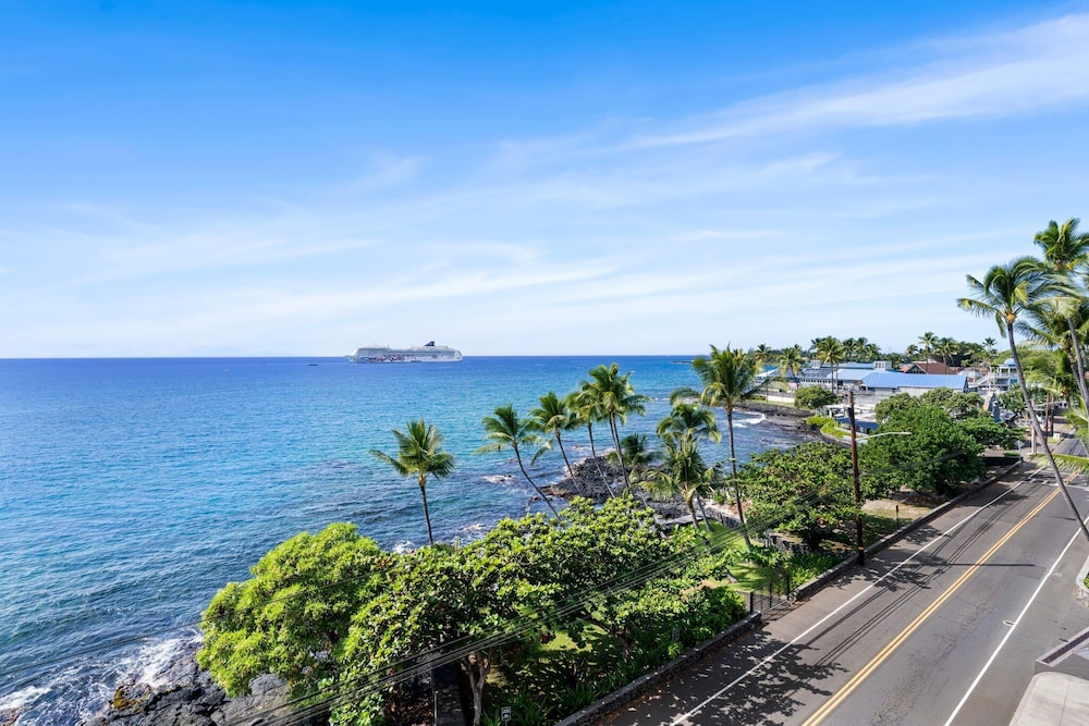 Ocean Front - Fantastic Location - Walk To Kona Town - Vrkcv